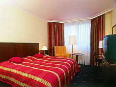 Diplomat Hotel  2