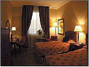 Corinthia Grand Hotel Royal  2