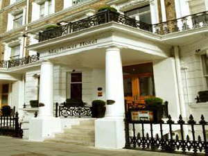 Mayflower Hotel & Apartments