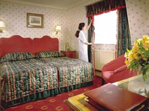 Radisson Edwardian Pastoria Hotel