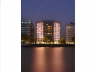 Riverbank Park Plaza